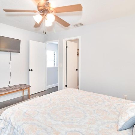 South Tampa Retreat Fenced Yard, Top Location! Buitenkant foto